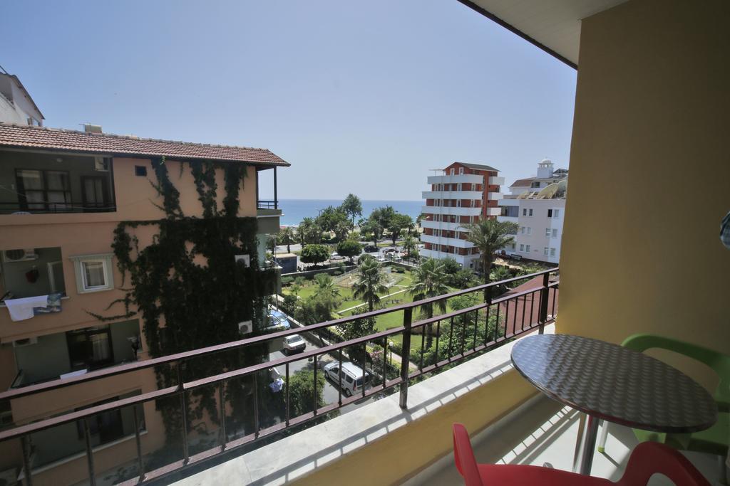 Ustun Apart Pansiyon Alanya Bilik gambar