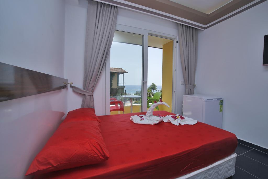 Ustun Apart Pansiyon Alanya Bilik gambar